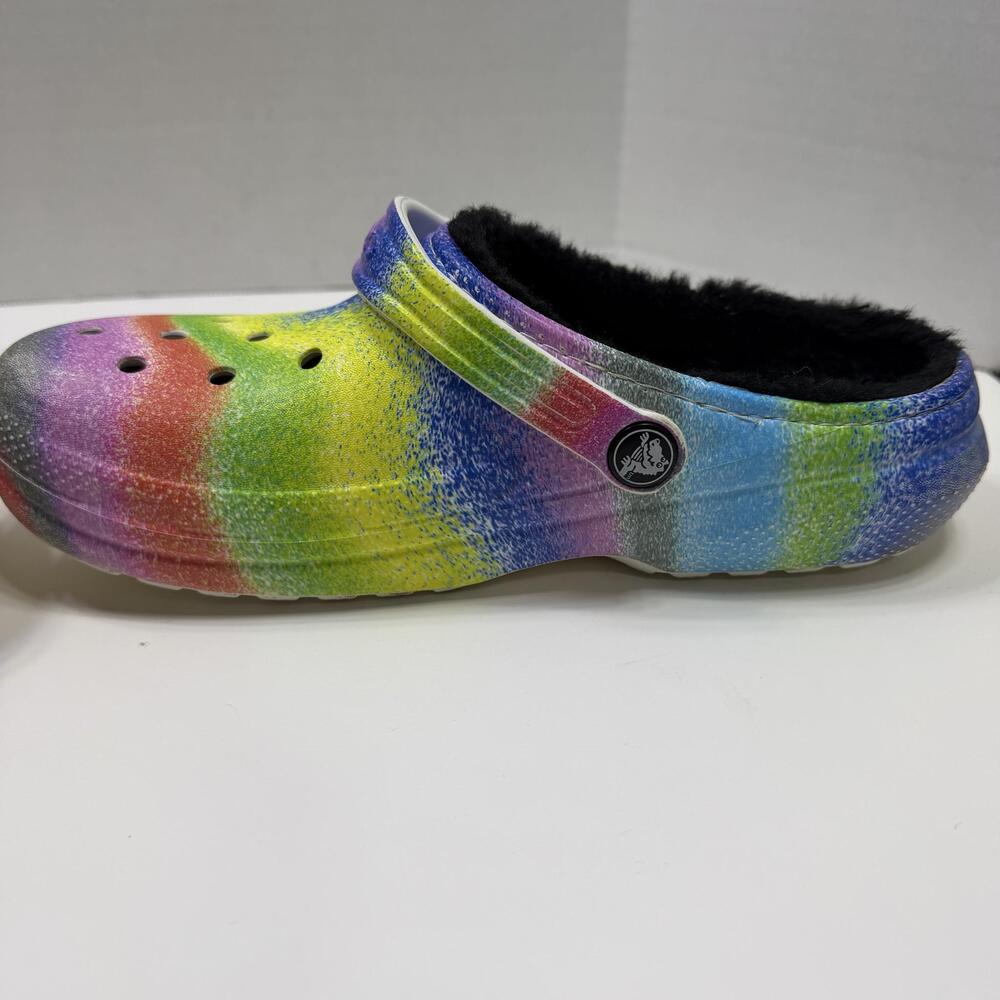 Crocs Clog Shoes Kids Size 5 Rainbow Tie Dye Faux Fur Lined Slip On 208081